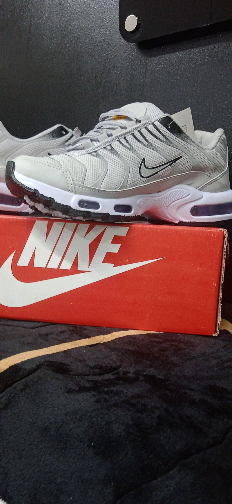 Air Max TN cinza